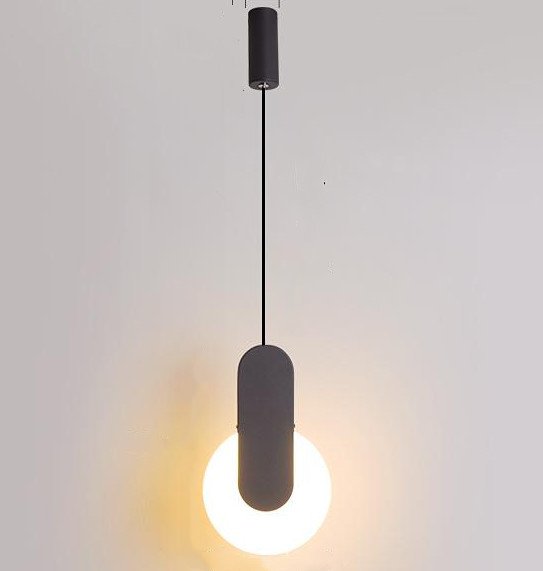 Suspension Élégante à Tige Blanche et Diffuseur en Verre Opaque