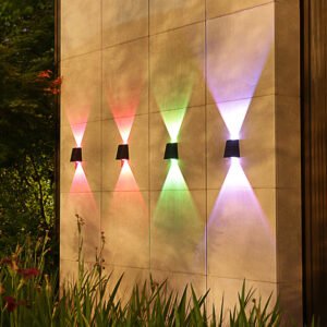 41d05304-12be-447b-a027-efe4f628e7c7.jpg Applique Murale Solaire Trapezoïdale LED Minimaliste