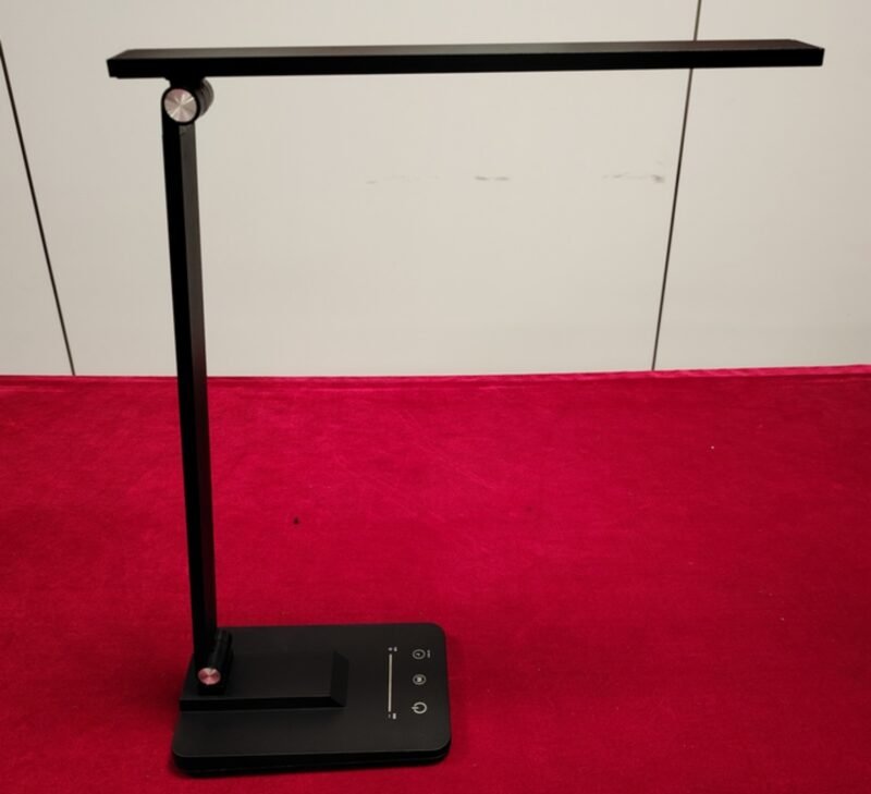 Lampe de Bureau Élégante en Aluminium avec Commande Tactile