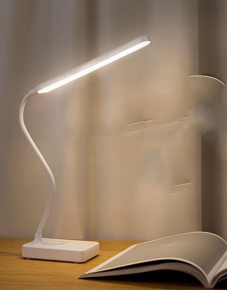 Lampe de Bureau LED avec Col Flexibilisé et Design Épuré