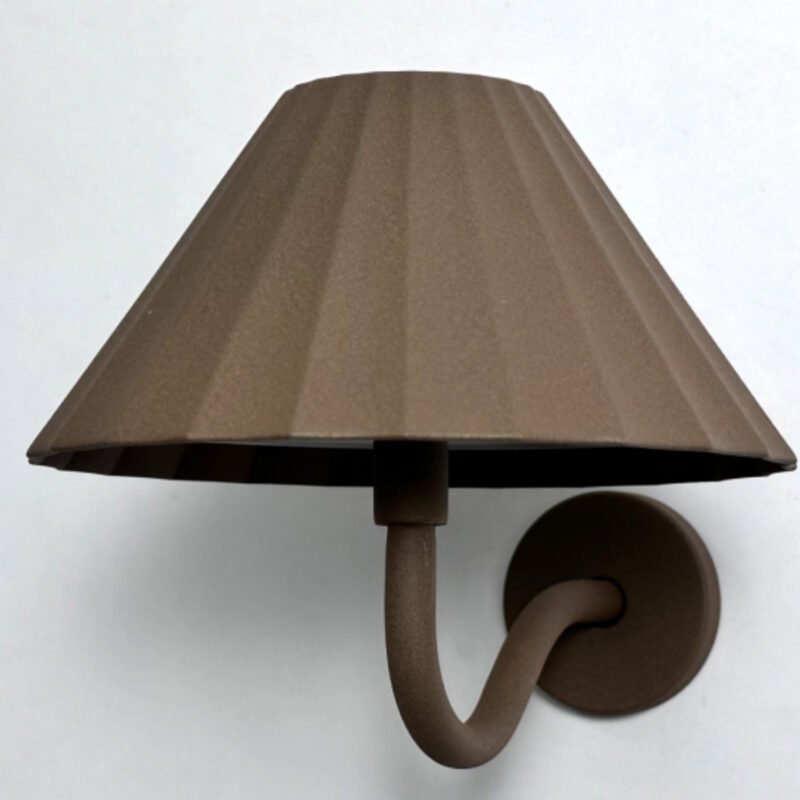 Applique Murale Métallique Marron Mat aux Lignes Épurées