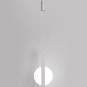 Suspension Élégante à Tige Blanche et Diffuseur en Verre Opaque