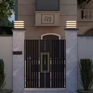 Élégante Lampe Pilier Solaire Extérieure