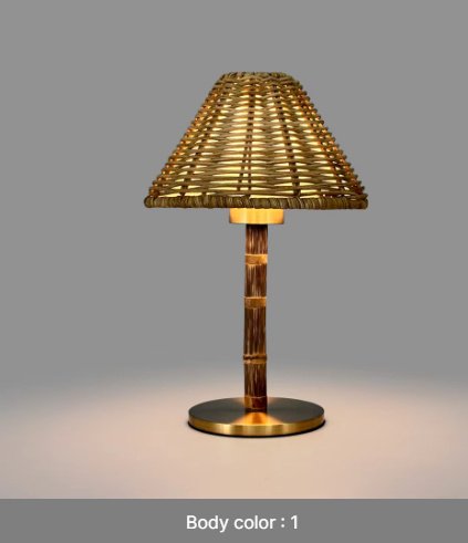 cecba5cd-a498-493d-b49a-7917ac214b1f.jpg Lampe de Table en Osier et Laiton Élégante