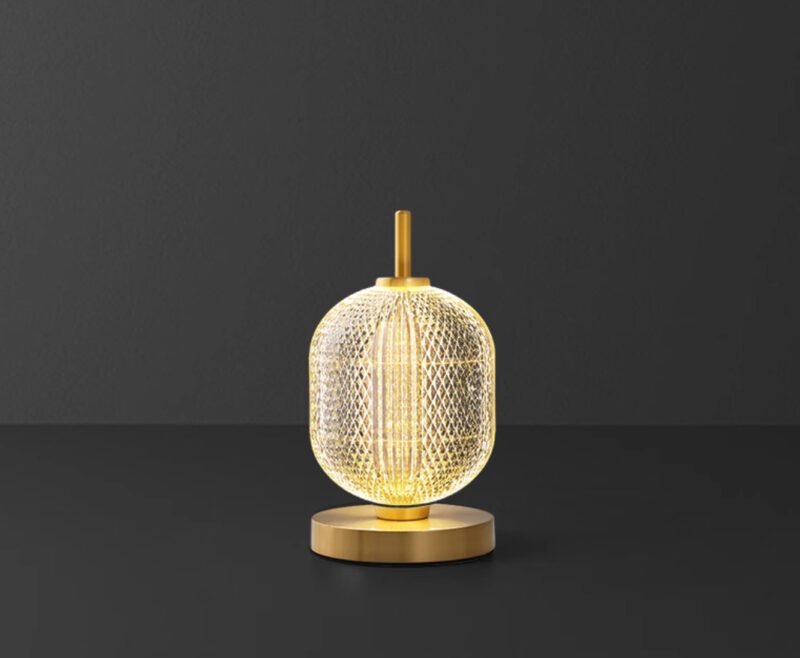 d080ce21-5301-4c73-a94c-9bc865481900.jpg Lampe de Table en Acrylique Optique et Métal Doré
