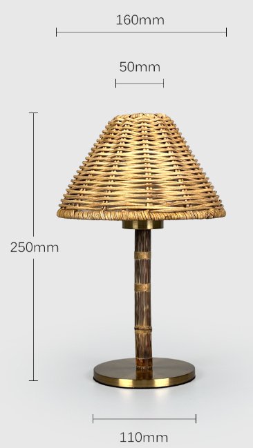 e705b0a3-cc74-4870-8305-6a022d5202d6.jpg Lampe de Table en Osier et Laiton Élégante