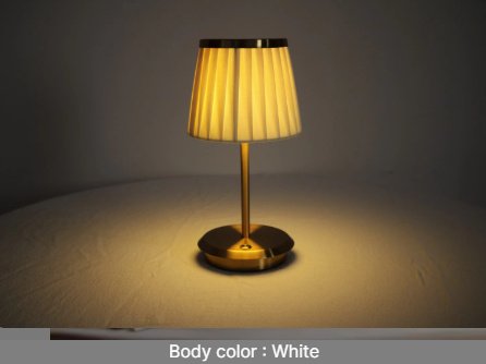 fd86c78c-178c-458d-a9d1-7a20c45fb3ea.jpg Lampe de Table Dorée à Abat-Jour Plissé Beige