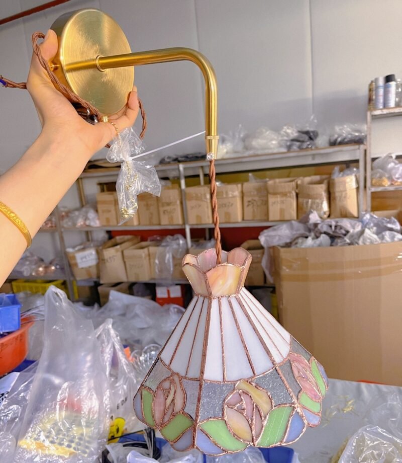 Tiffany Rose Suspension Vitrail Pastel