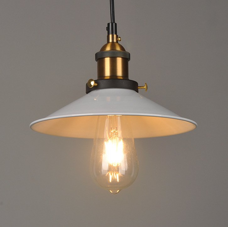 Lustre Industriel Noir et Laiton en Dôme Élégant