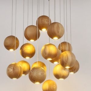 Suspension sphérique en bois scandinave avec veinure naturelle