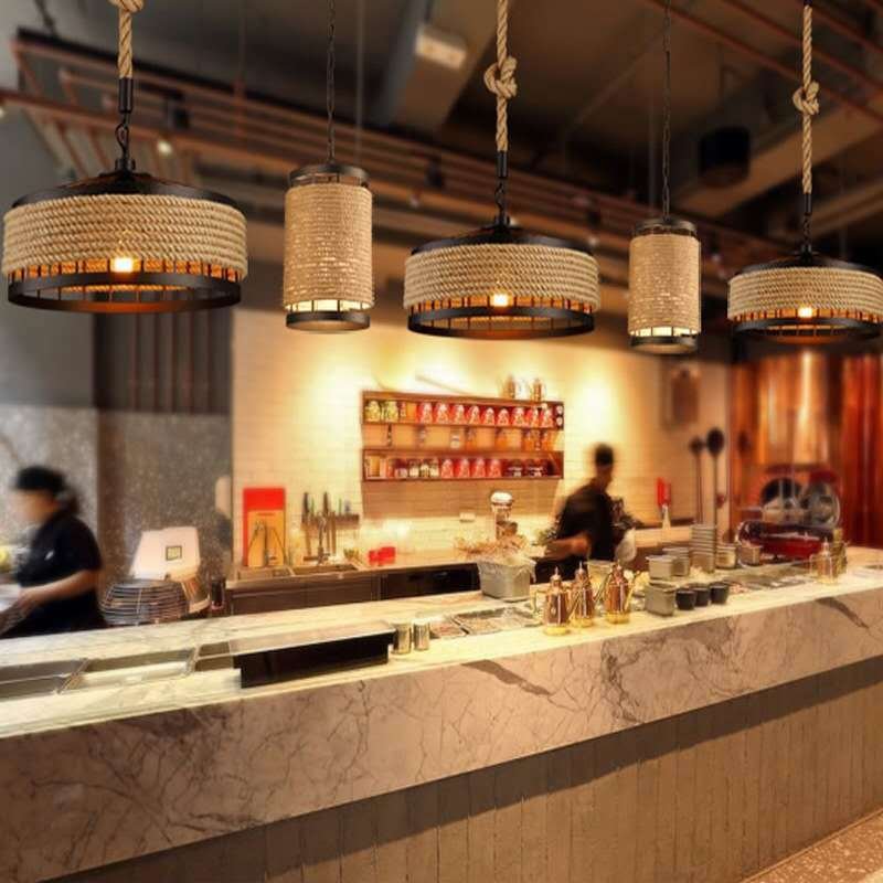 Suspension Industrielle en Fer et Corde Naturelle