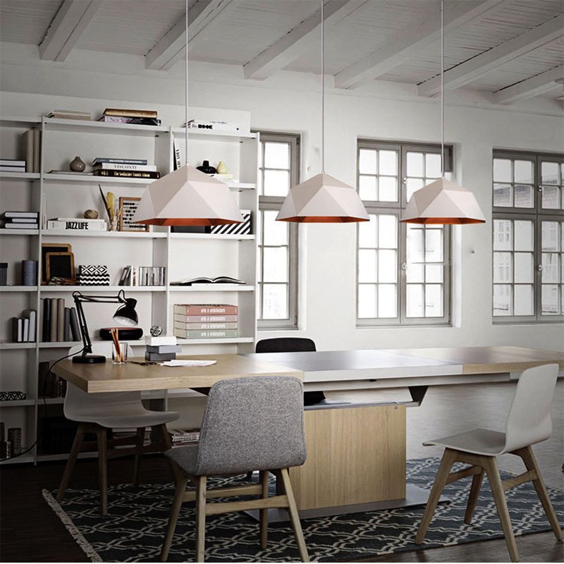 Suspension Géométrique Noir Épuré en Laiton