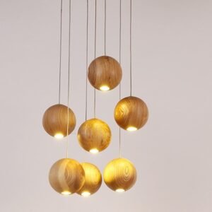 Suspension sphérique en bois scandinave avec veinure naturelle