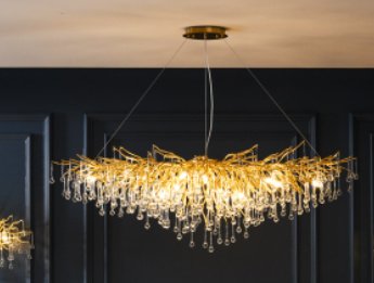 5d51ca16-00ef-4761-9a57-66c01d79b45d.jpg Lustre Cristal Or Baroque Élégant avec Gouttes de Verre Scintillantes