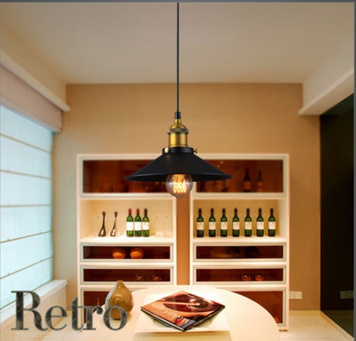 Suspension Industrielle avec Accents de Laiton