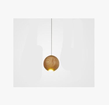 Suspension sphérique en bois scandinave avec veinure naturelle