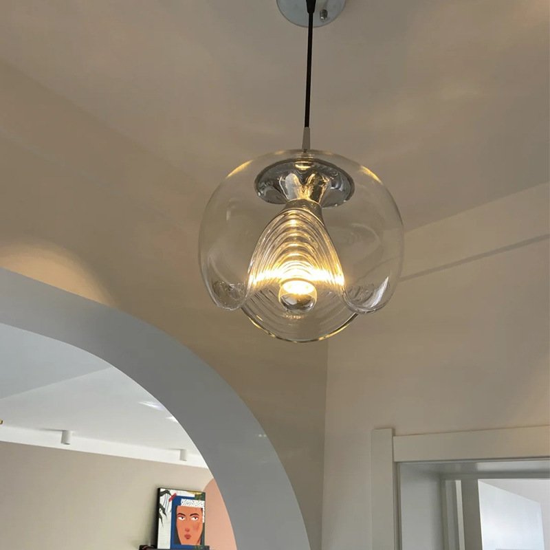 bc3f4b65-a1c6-478d-9ae9-64583ca7aec1.jpg Suspension LED en Verre Géométrique Éclatante